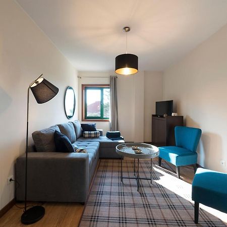 Lovelystay - Homey Feeling Flat W/ Free Parking Порто Екстериор снимка