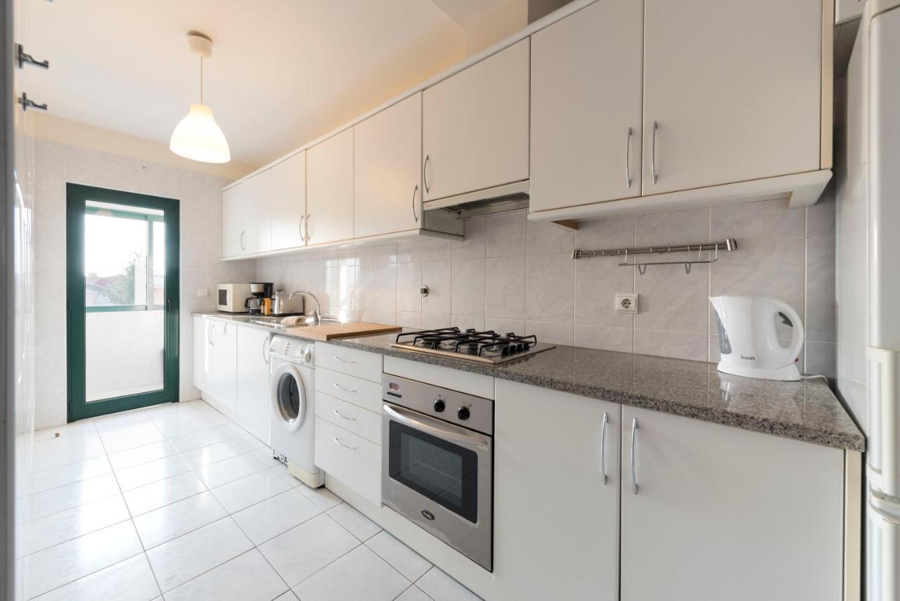 Lovelystay - Homey Feeling Flat W/ Free Parking Порто Екстериор снимка