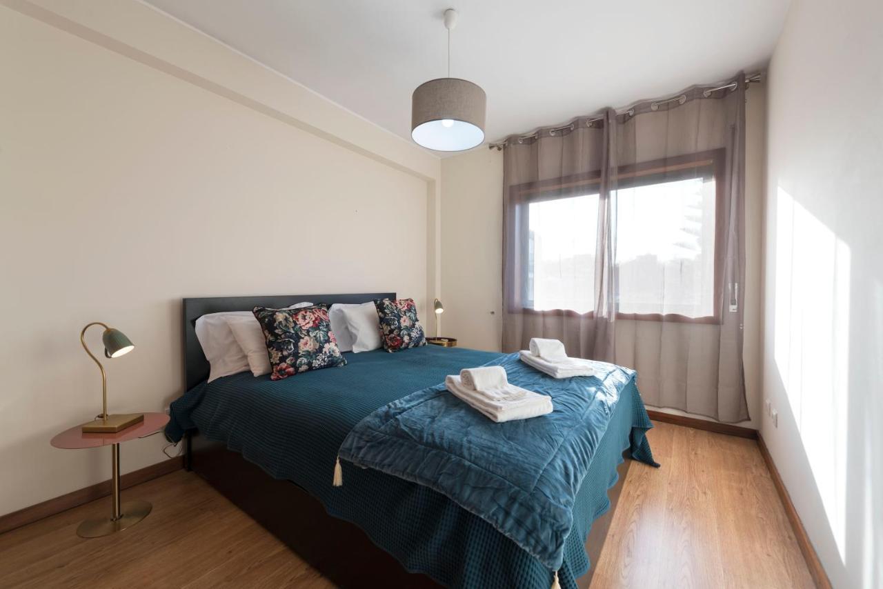 Lovelystay - Homey Feeling Flat W/ Free Parking Порто Екстериор снимка