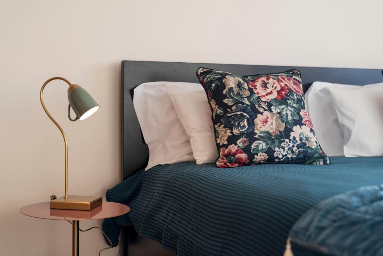 Lovelystay - Homey Feeling Flat W/ Free Parking Порто Екстериор снимка